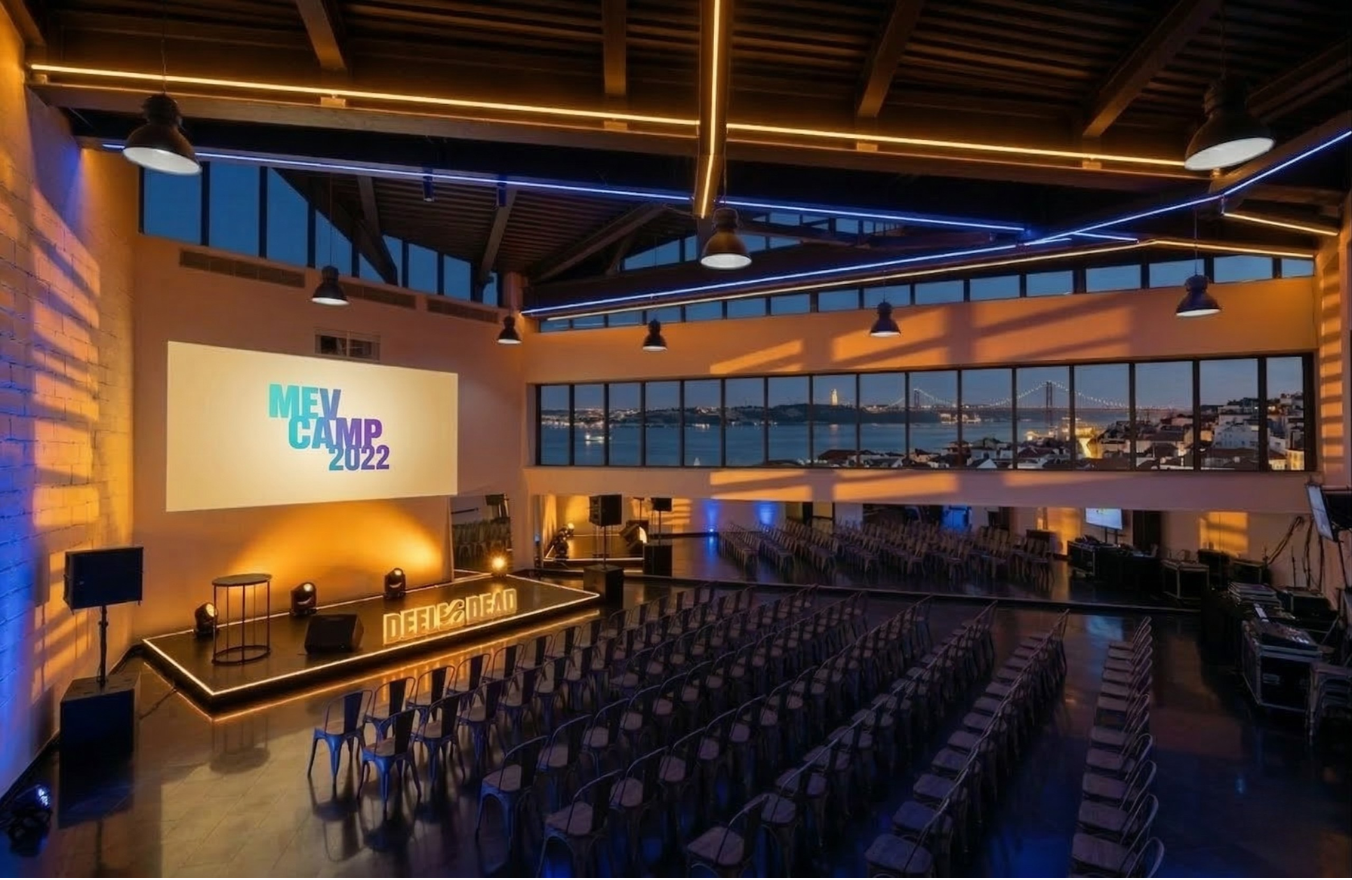 MEV Camp by Pyth Jito and Mango Markets at Solana Breakpoint Lisbon 2022 — DeFi developer side event by CH3