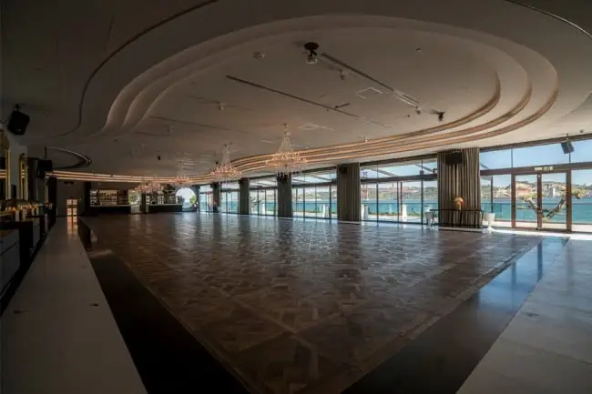 SUD Lisboa - luxury riverfront event venue