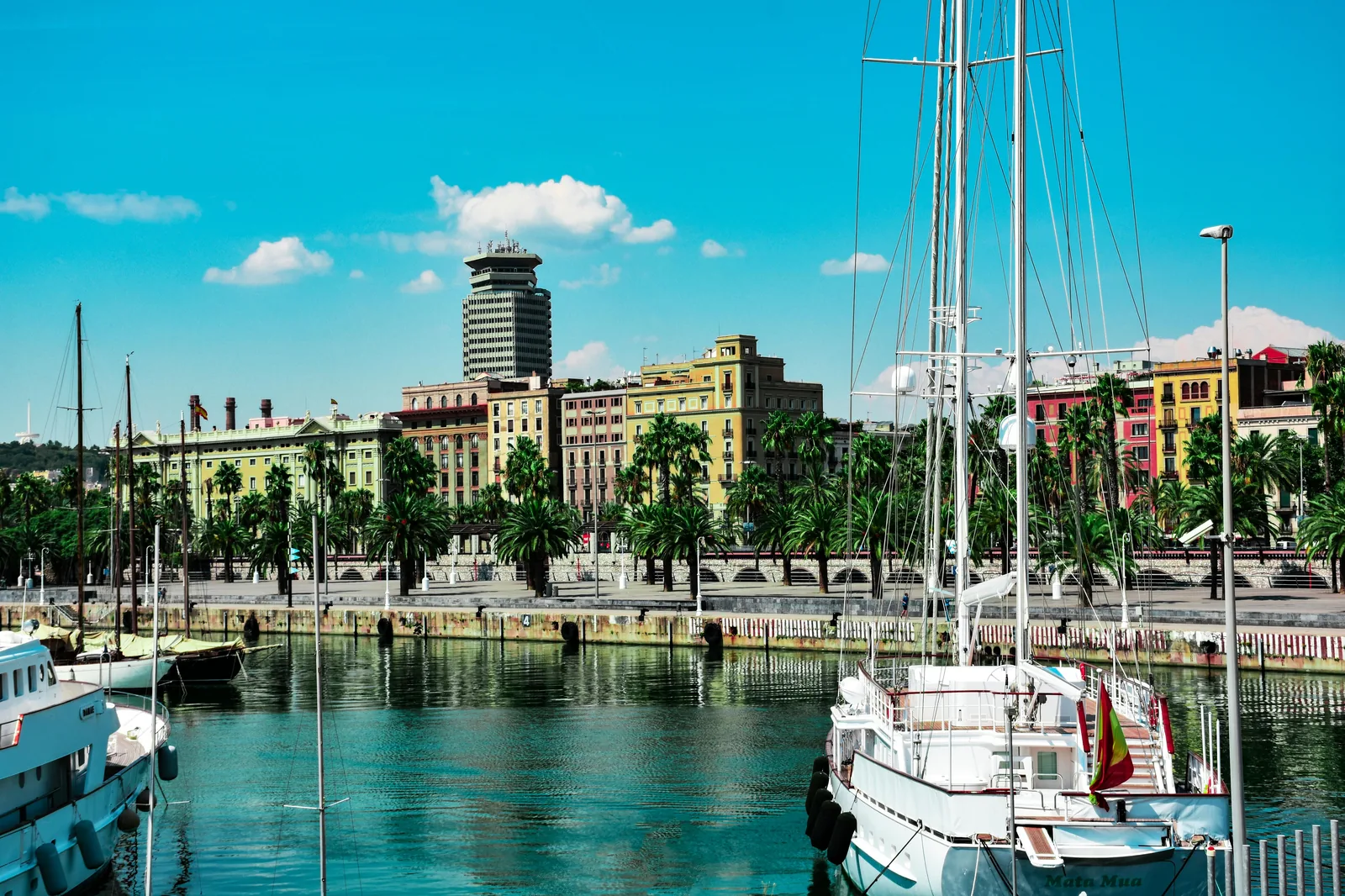 Barceloneta Barcelona — Port Vell marina and waterfront event venues