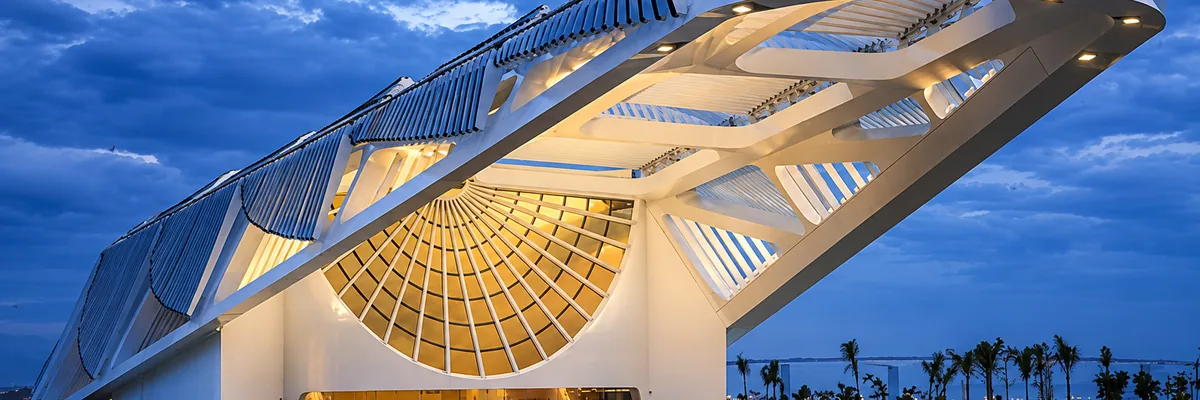 Museu do Amanhã at dusk, Praça Mauá, Rio de Janeiro, Brazil